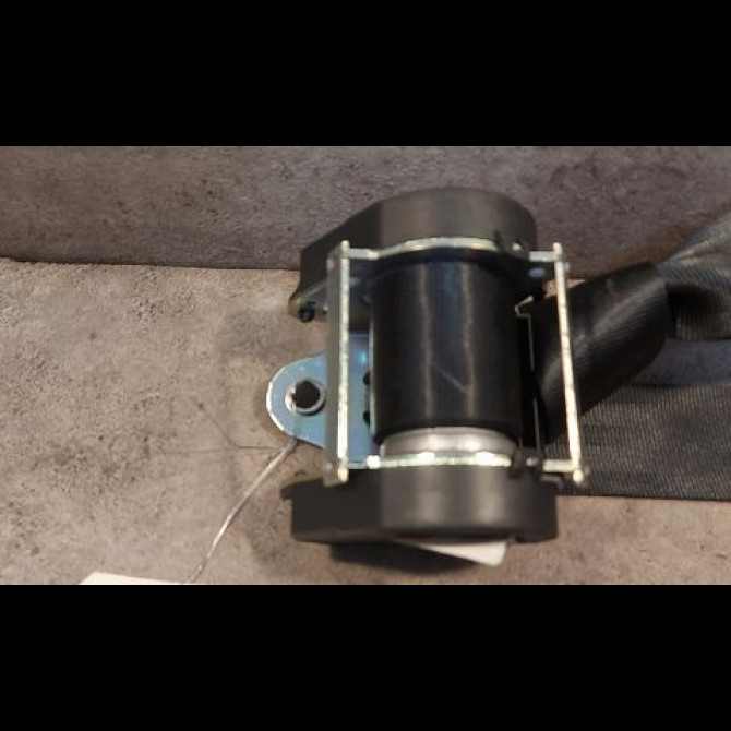 Ceinture arrière gauche occasion VOLKSWAGEN GOLF V Phase 1 11-2003->10-2008 1.9 TDI 105ch 1K6857805AARAA 2