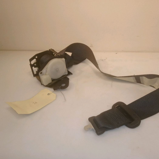 Ceinture centrale arriere occasion SUZUKI SPLASH Phase 1 03-2008->12-2012 1.3 CDTI 75ch 1