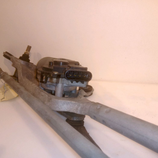 Moteur essuie-glace avant occasion OPEL INSIGNIA Phase 1 01-2009->03-2013 39057204 2