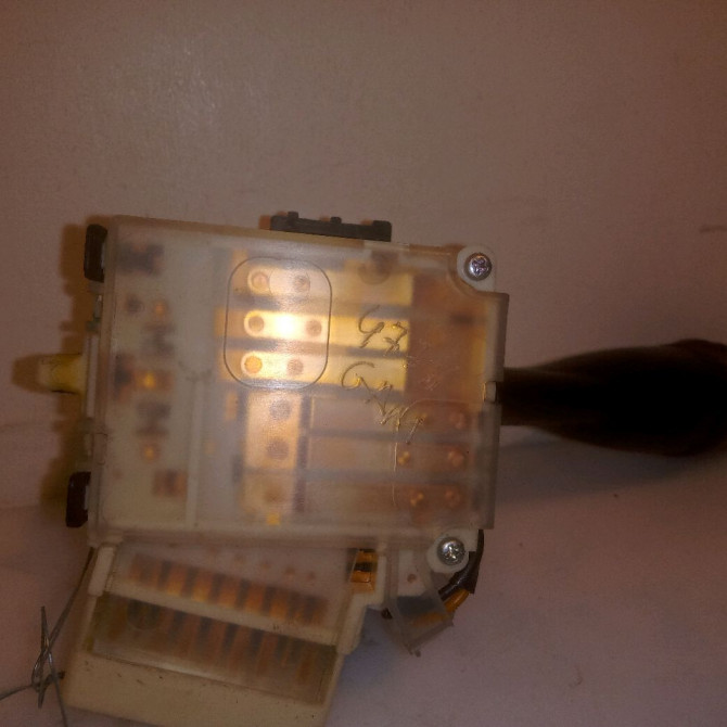 Commande clignotant occasion SUZUKI SPLASH Phase 1 03-2008->12-2012 1.3 CDTI 75ch 3721062JA1 4