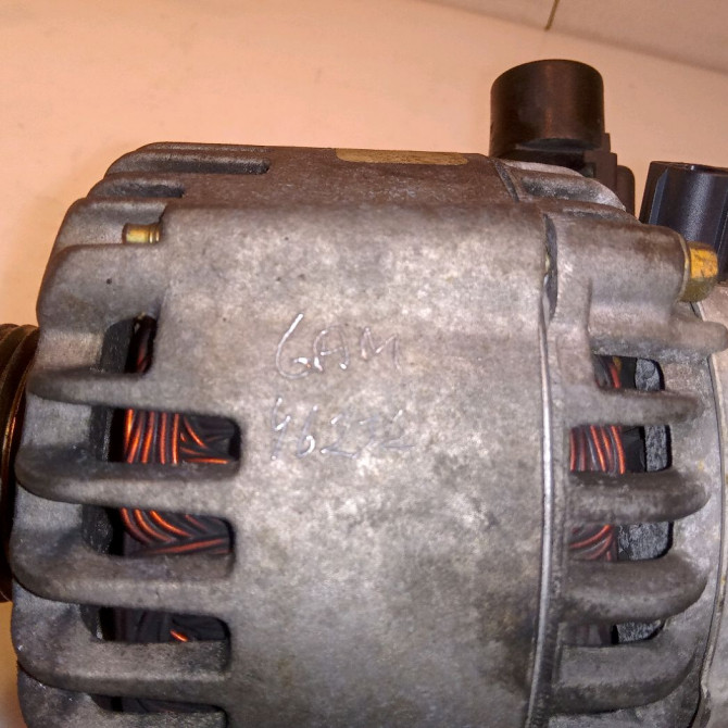 Alternateur occasion FORD FIESTA V Phase 1 09-2002->10-2005 1.4 TDCI 1545138 6