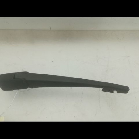 Bras essuie-glace arrière occasion SUZUKI SWIFT IV Phase 1 09-2010->... 1.2 VVT 94ch 3882151K02