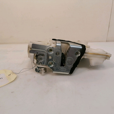 Serrure porte avd occasion SUZUKI SPLASH Phase 1 03-2008->12-2012 1.3 CDTI 75ch 8220151K53