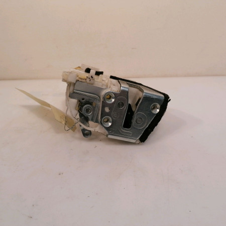 Serrure porte ard occasion SUZUKI SPLASH Phase 1 03-2008->12-2012 1.3 CDTI 75ch 8230151K23