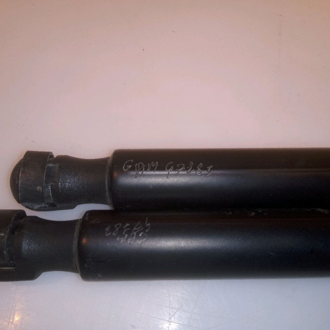 Verin droit hayon occasion VOLKSWAGEN GOLF VI Phase 1 10-2008->04-2013 2.0 TDI 110ch 5K6827550D 3