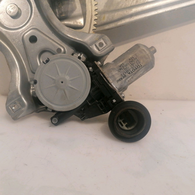Mecanisme+moteur leve-glace ard occasion TOYOTA AURIS I Phase 1 03-2007->03-2010 2.0 D-4D 6983002240 2