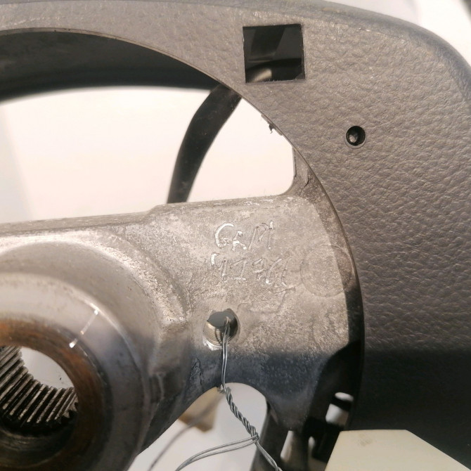 Volant de direction occasion SUZUKI SPLASH Phase 1 03-2008->12-2012 1.3 CDTI 75ch 4811051K61BWL 3