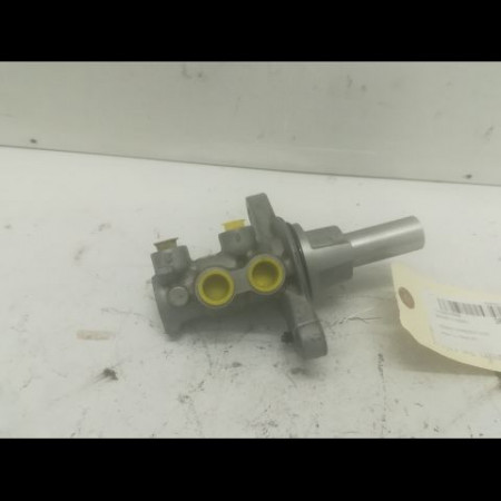 Maitre cylindre occasion RENAULT KANGOO II Phase 1 01-2008->03-2013 1.5 DCI 105ch 7701209764