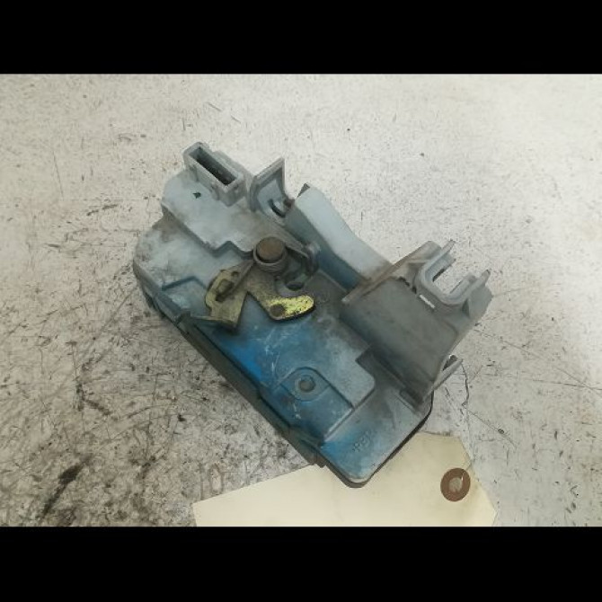 Serrure porte ard occasion PEUGEOT 307 Phase 1 04-2001->06-2005 2.0 HDI 90ch 9138A4 2