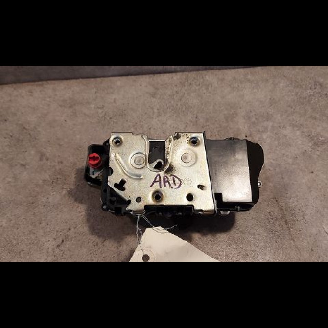 Serrure porte ard occasion PEUGEOT 307 Phase 1 04-2001->06-2005 1.6i 16v 9138A4 1