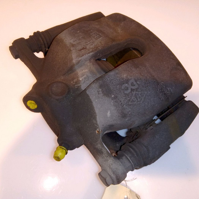 Etrier de frein avant droit occasion RENAULT KANGOO II 410010823R 1