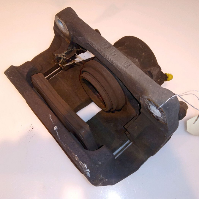 Etrier de frein avant droit occasion RENAULT KANGOO II 410010823R 2