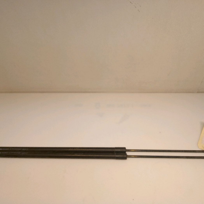 Verin droit hayon occasion RENAULT KANGOO II Phase 1 01-2008->03-2013 1.5 DCI 90ch 8200497806 1