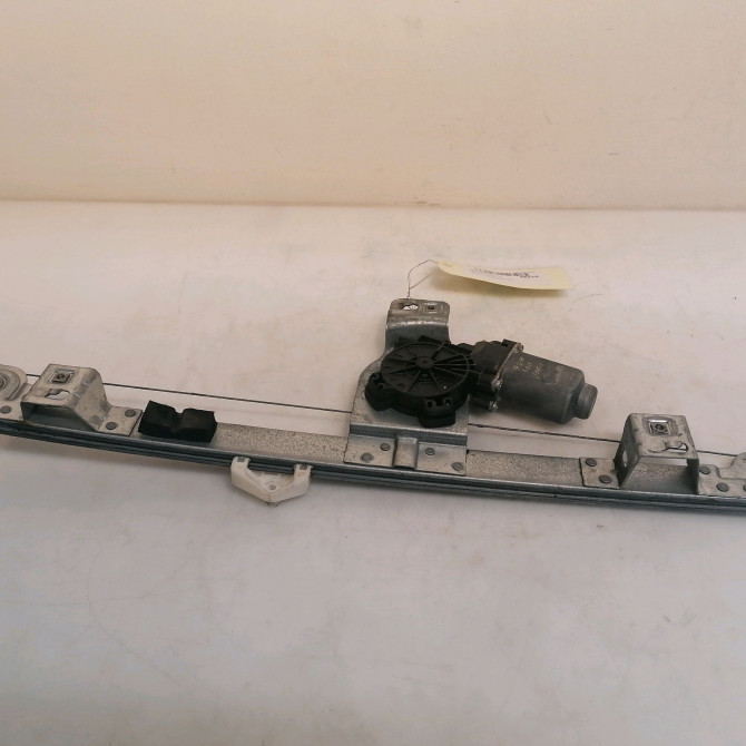 Mecanisme+moteur leve-glace arg occasion RENAULT KANGOO II Phase 1 01-2008->03-2013 1.5 DCI 105ch 827215869R 1