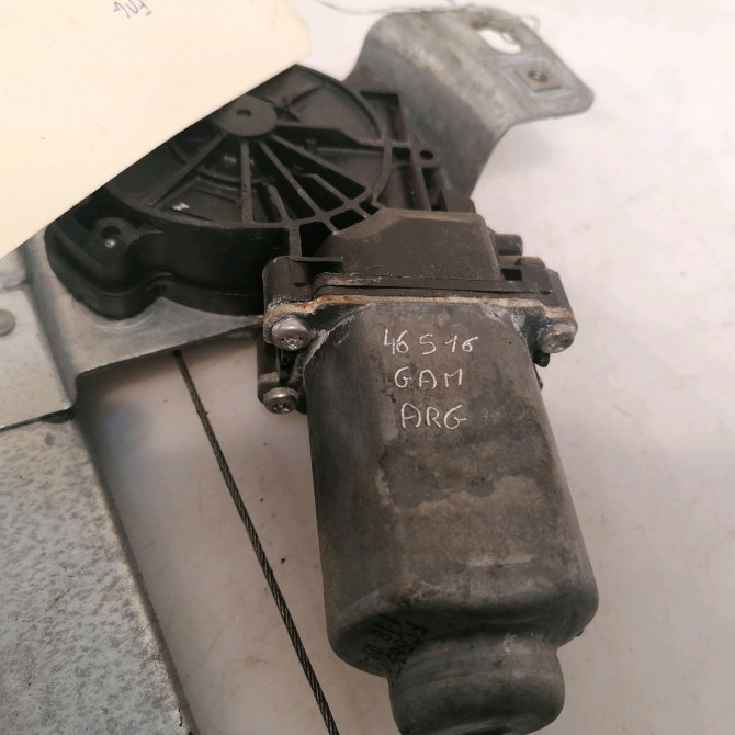 Mecanisme+moteur leve-glace arg occasion RENAULT KANGOO II Phase 1 01-2008->03-2013 1.5 DCI 105ch 827215869R 4