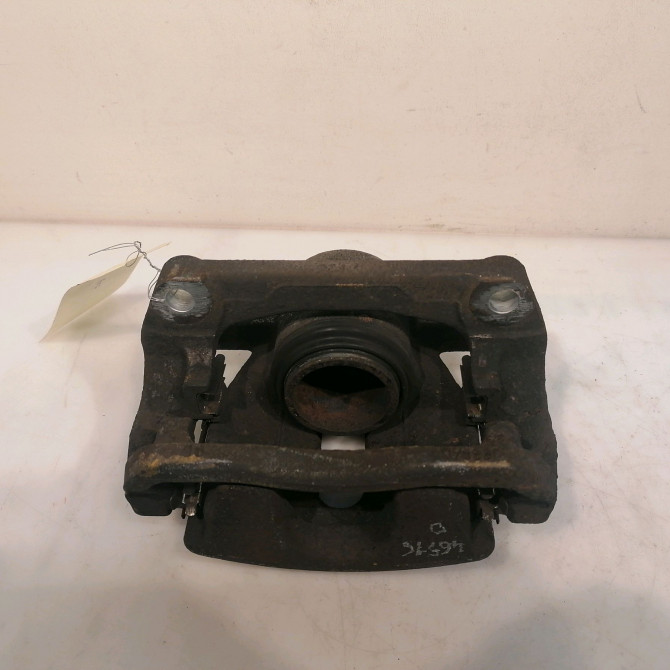 Etrier de frein avant droit occasion RENAULT KANGOO II Phase 1 01-2008->03-2013 1.5 DCI 105ch 410010823R 3