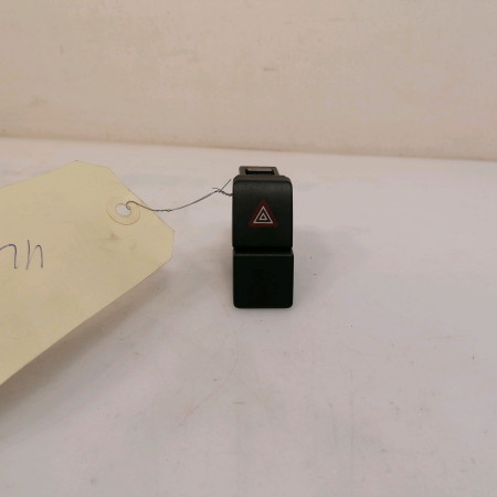 Bouton de warning occasion SUZUKI SPLASH Phase 1 03-2008->12-2012 1.3 CDTI 75ch