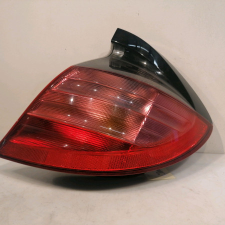 Feu arrière droit occasion MERCEDES CLASSE C COUPE SPORT II Phase 1 03-2001->03-2004 C 220 CDI 2038200664