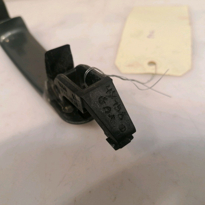 Poignee ext porte arg occasion VOLKSWAGEN GOLF V Phase 1 11-2003->10-2008 2.0 TDI 140ch 3B0837205GGRU 3