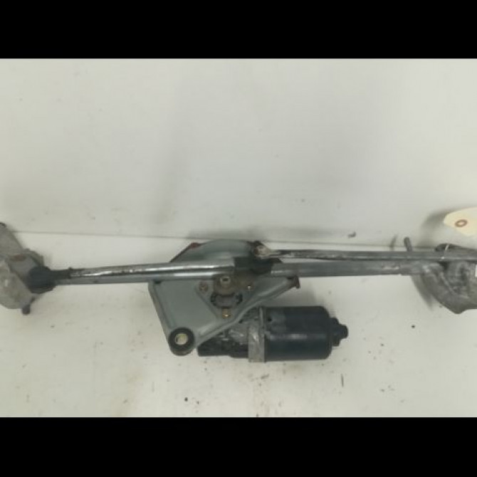 Moteur essuie-glace avant occasion TOYOTA RAV4 II Phase 1 07-2000->10-2003 115 D-4D 8511042130 2