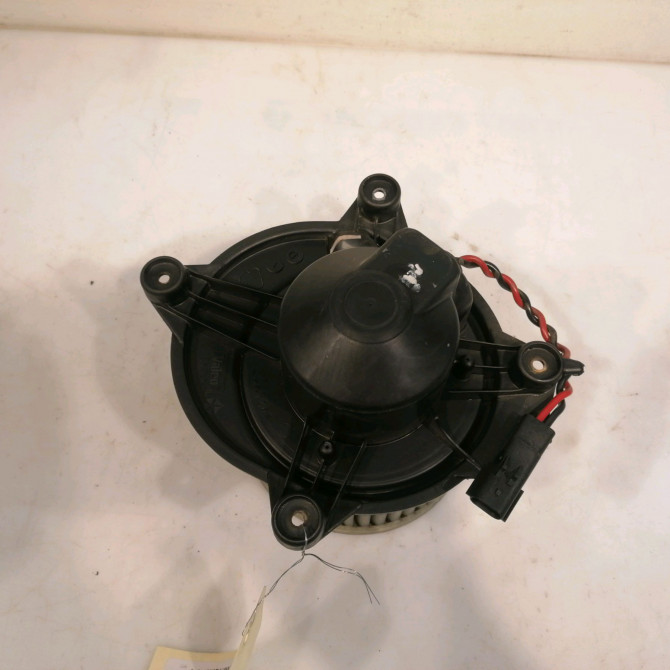 Ventilateur de chauffage occasion CHRYSLER PT CRUISER Phase 1 09-2000->12-2005 2.0 141ch 5073567AA 2