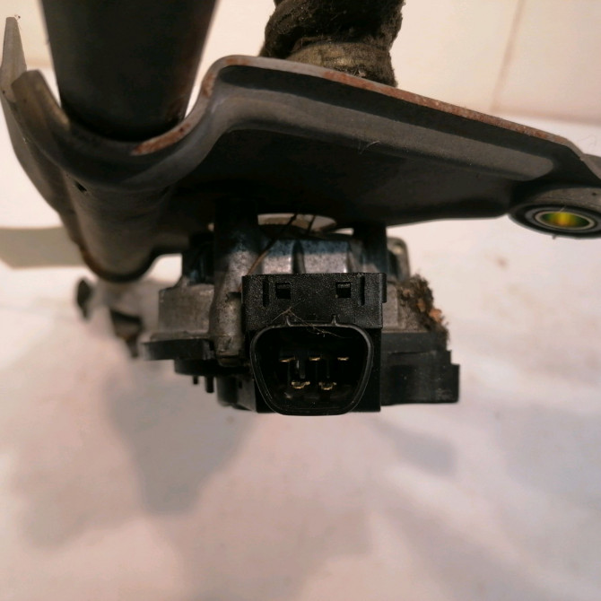 Moteur essuie-glace avant occasion TOYOTA RAV4 II Phase 1 07-2000->10-2003 115 D-4D 8511042130 4