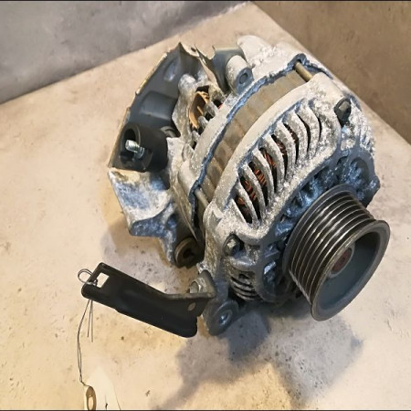 Alternateur occasion HONDA CIVIC VII Phase 1 01-2006->09-2008 1.8i 140ch 31100RNAA01