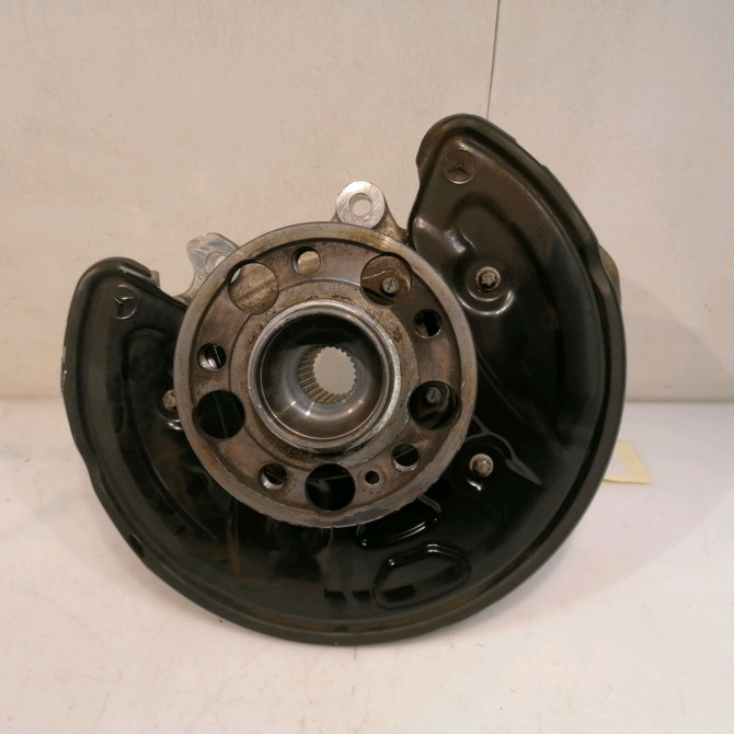Moyeu arg occasion MERCEDES CLASSE E V Phase 1 02-2016->... 2133570500 1