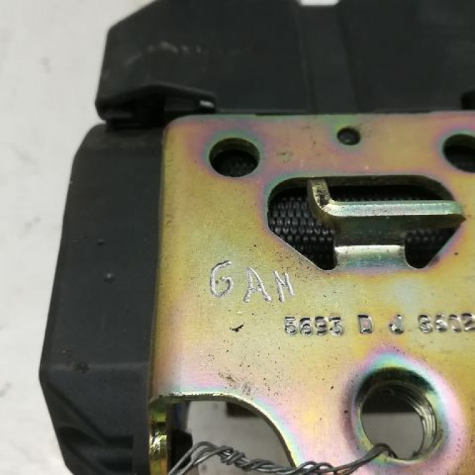 Ceinture avant gauche occasion B.M.W. SERIE 3 IV Phase 2 09-2001->03-2005 320d 72118236239 4