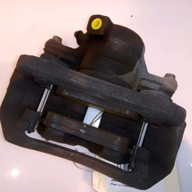 Etrier de frein avant droit occasion MERCEDES CLASSE C II Phase 1 05-2000->03-2004 C 220 CDI 34202483 2