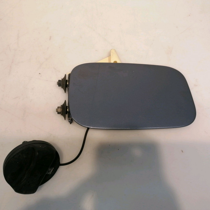 Volet de trappe carburant occasion B.M.W. SERIE 3 IV Phase 2 09-2001->03-2005 320d 51178208246 1