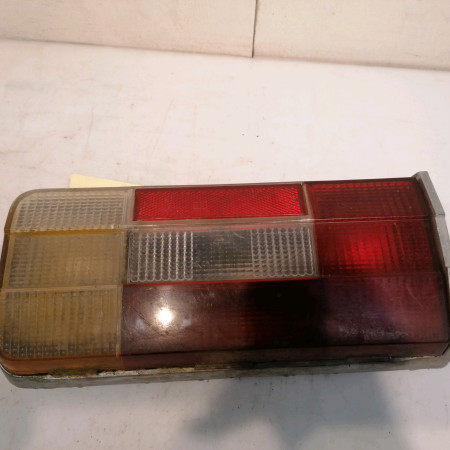 Feu arrière droit occasion LADA NIVA Phase 1 04-1995->04-1999 1.6i 73ch