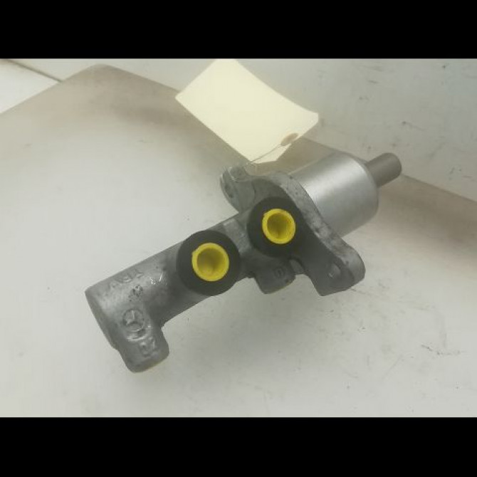 Maitre cylindre occasion MERCEDES CLASSE A II Phase 2 04-2008->06-2012 A 170 115ch 1694300301 1