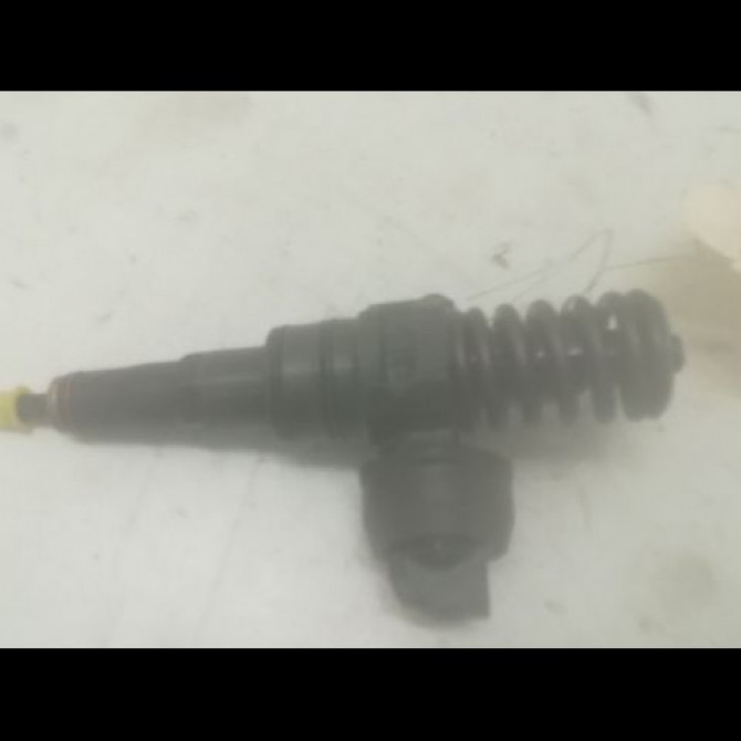 occasion VOLKSWAGEN GOLF V Phase 1 11-2003->10-2008 1.9 TDI 105ch 38130073AG 2