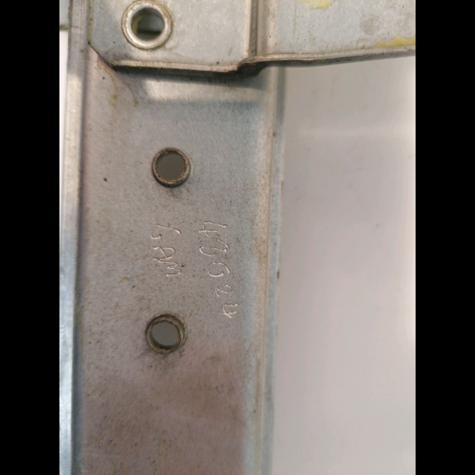 Mecanisme leve-glace arrière gauche occasion B.M.W. SERIE 3 IV Phase 2 09-2001->03-2005 320d 51337077501 3