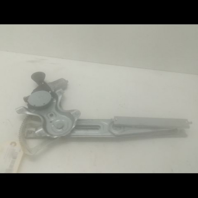 Mecanisme + moteur lève-glace avant droit occasion TOYOTA YARIS II Phase 1 12-2005->11-2009 1.3 VVT-i 698100D131 1