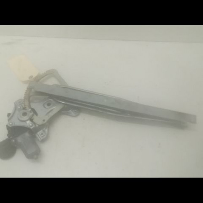 Mecanisme + moteur lève-glace avant droit occasion TOYOTA YARIS II Phase 1 12-2005->11-2009 1.3 VVT-i 698100D131 2