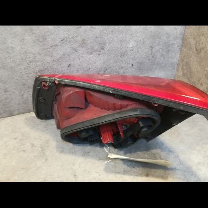 Feu arrière interieur gauche occasion RENAULT VELSATIS Phase 1 01-2002->04-2005 2.2 DCI 150ch 8200014362 2