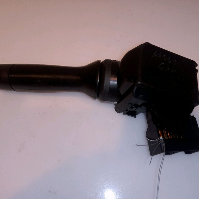 Commande essuie glace occasion TOYOTA YARIS II Phase 2 01-2009->05-2011 1.4 D-4D 90ch 846520D031 2