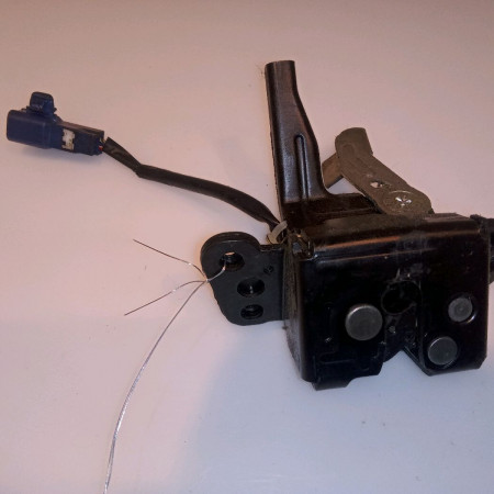 Serrure hayon occasion TOYOTA YARIS II Phase 2 01-2009->05-2011 1.4 D-4D 90ch 693500D051