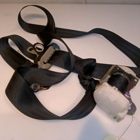 Ceinture arrière gauche occasion TOYOTA YARIS II Phase 2 01-2009->05-2011 1.4 D-4D 90ch 733700D091C0