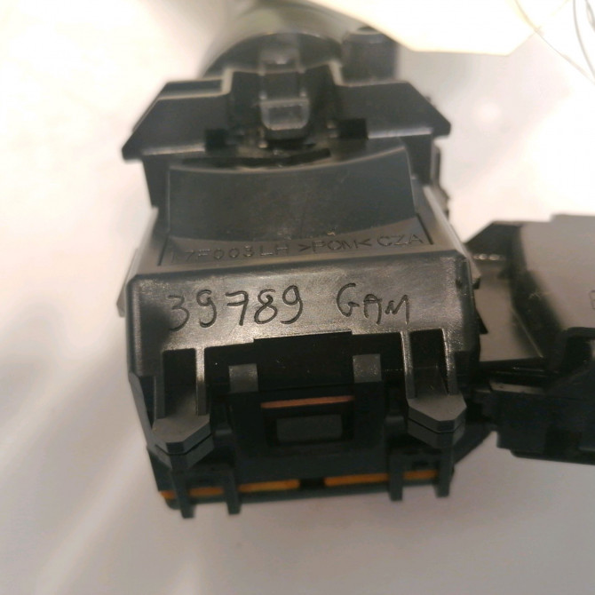 Commande essuie glace occasion TOYOTA YARIS II Phase 2 01-2009->05-2011 846520D031 3