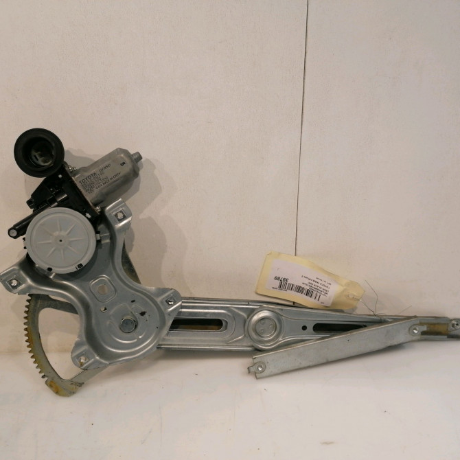 Mecanisme + moteur lève-glace avant droit occasion TOYOTA YARIS II Phase 2 01-2009->05-2011 698100D131 1