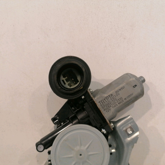 Mecanisme + moteur lève-glace avant droit occasion TOYOTA YARIS II Phase 2 01-2009->05-2011 698100D131 2