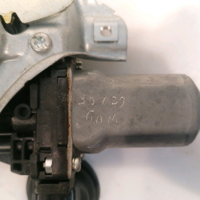 Mecanisme + moteur lève-glace avant droit occasion TOYOTA YARIS II Phase 2 01-2009->05-2011 698100D131 3