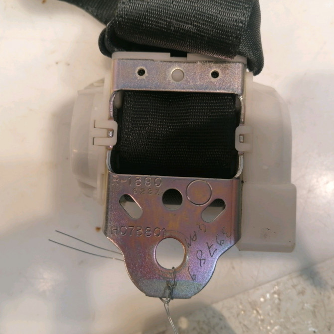 Ceinture arrière droite occasion TOYOTA YARIS II Phase 2 01-2009->05-2011 733600D091C0 3