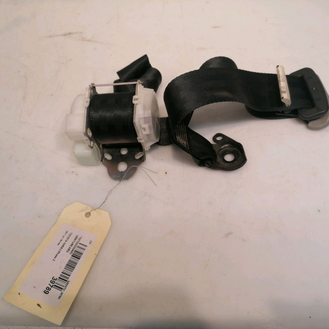 Ceinture arrière gauche occasion TOYOTA YARIS II Phase 2 01-2009->05-2011 733700D091C0 1