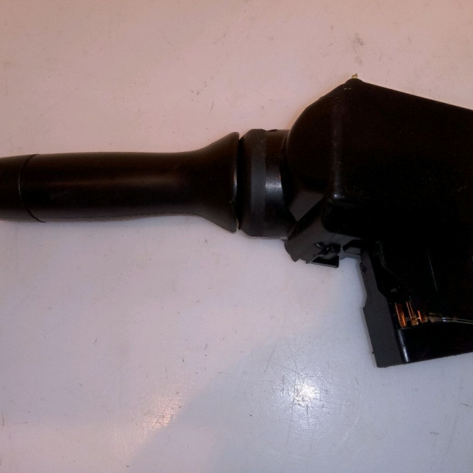 Commande essuie glace occasion TOYOTA YARIS II Phase 1 12-2005->11-2009 1.0i 69ch 846520D031 2