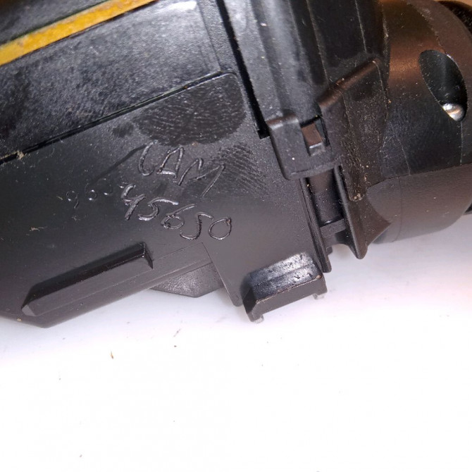 Commande essuie glace occasion TOYOTA YARIS II Phase 1 12-2005->11-2009 1.0i 69ch 846520D031 4