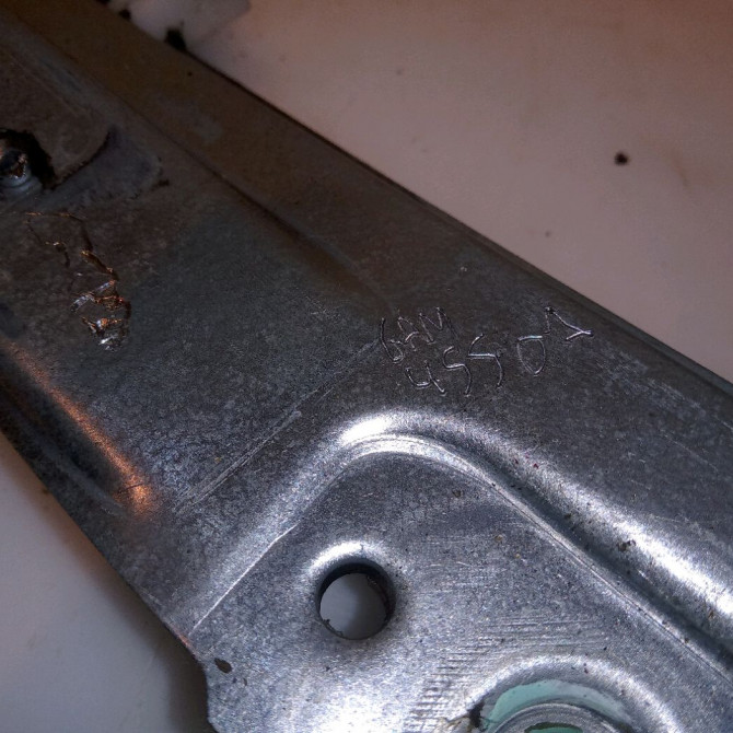 Mecanisme + moteur lève-glace avant droit occasion PEUGEOT 207 Phase 1 04-2006->06-2013 1.6 HDI 16v 90ch 9222FR 4